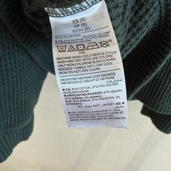 Old Navy Girls Green Waffle Knit Henley Sweater XS 5 Cozy Fall - Picture 5 of 5